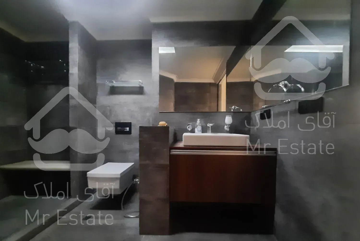 فروش ۱۷۵ متر آپارتمان در برج برند زعفرانیه