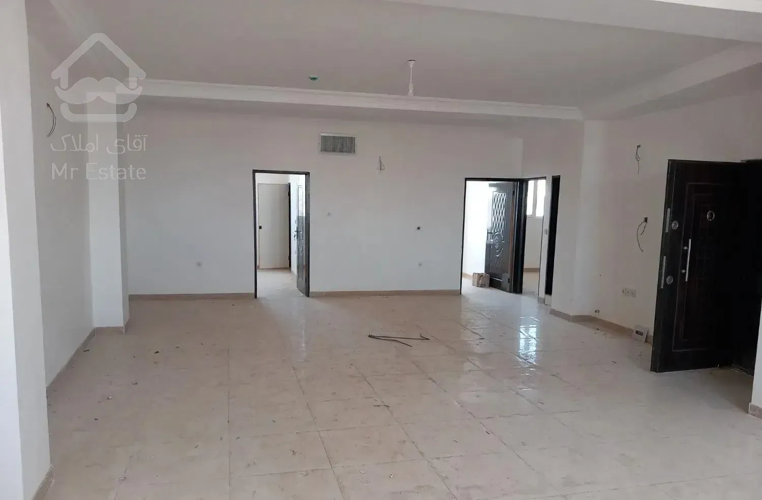 آپارتمان  فروش نقدی معاوضه  با ویلایی