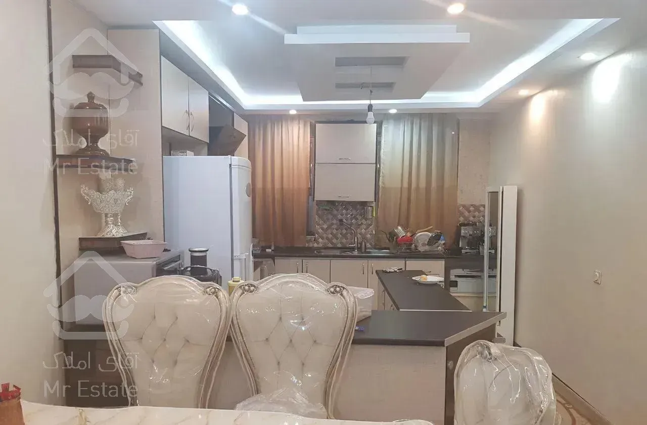 ۹۰ متری شیک در خردمند جنوبی