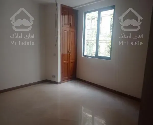 فروش140مترنیاوران/3ساله/لابی روف گاردن