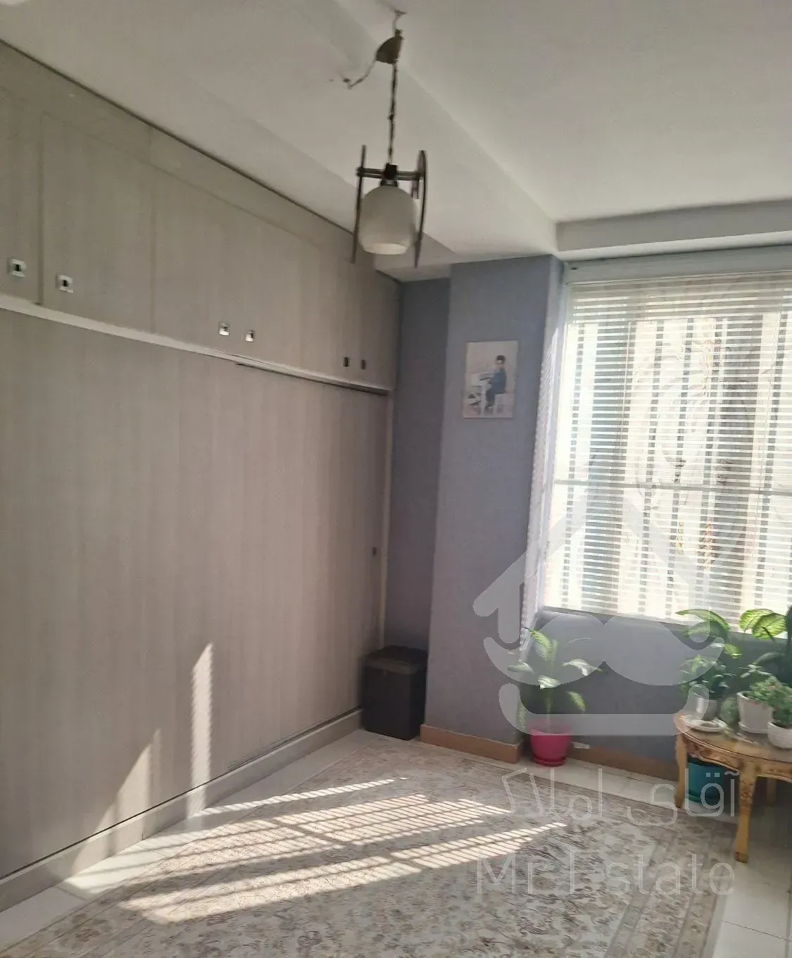 ۹۵ متر / خوش نقشه  طبقه اول  شهرک آزادی