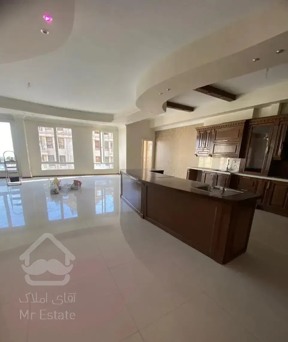 فروش اپارتمان ۱۴۵متر سه خواب ویو دار تکواحدی