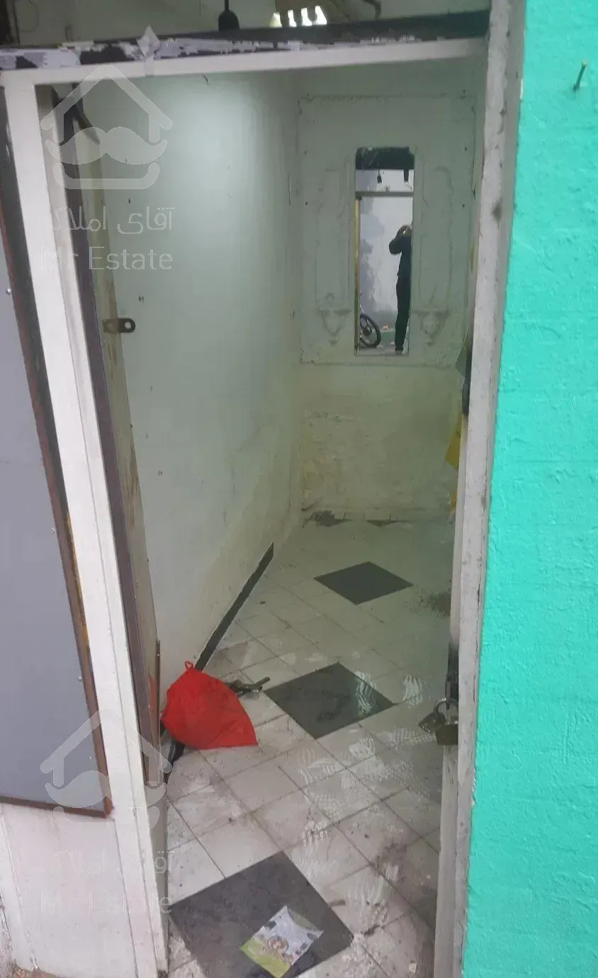 مغازه ۳ متر دسترسی به مترو قلهک