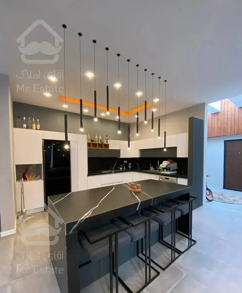 ویـلا باغ مدرن 340متری/استخرچهارفصل+پایانکار