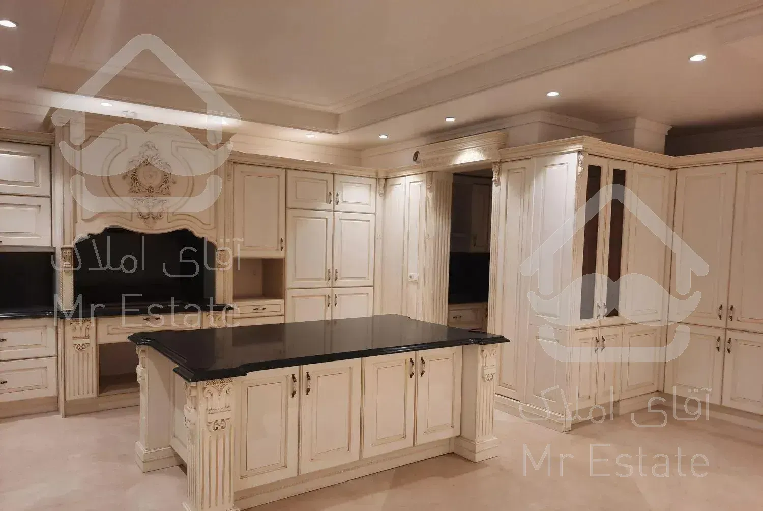 آپارتمان ٢٧٠متری ٣خ مستر