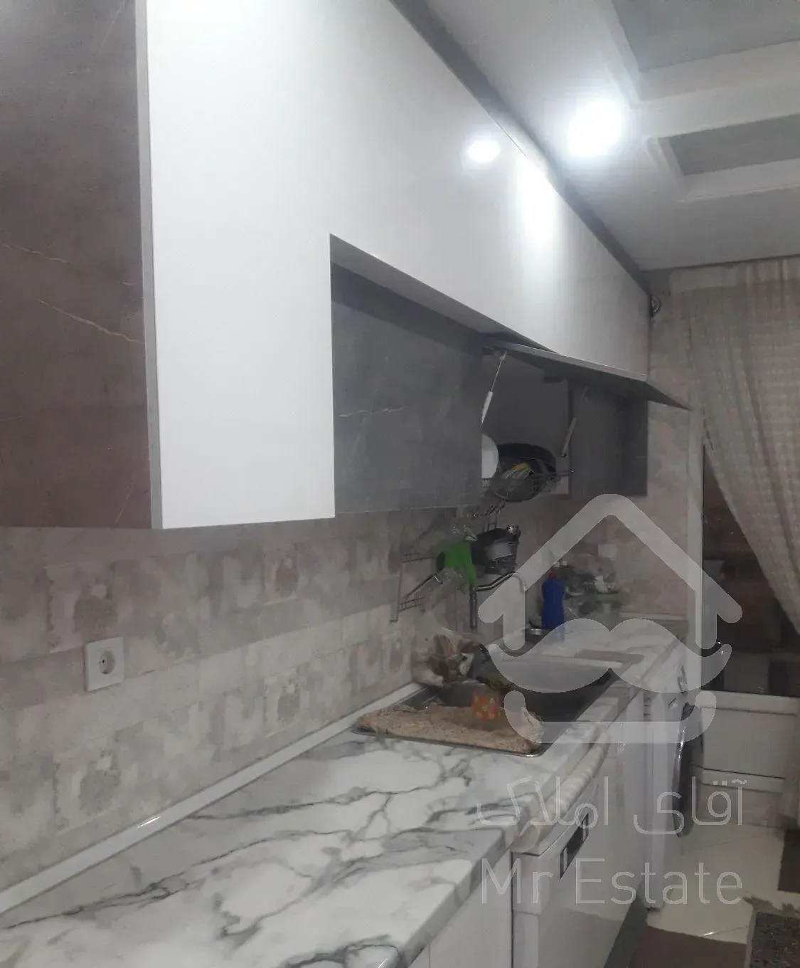 فروش آپارتمان ۱۱۲متری خوش نقشه  پارکینگ اصلی