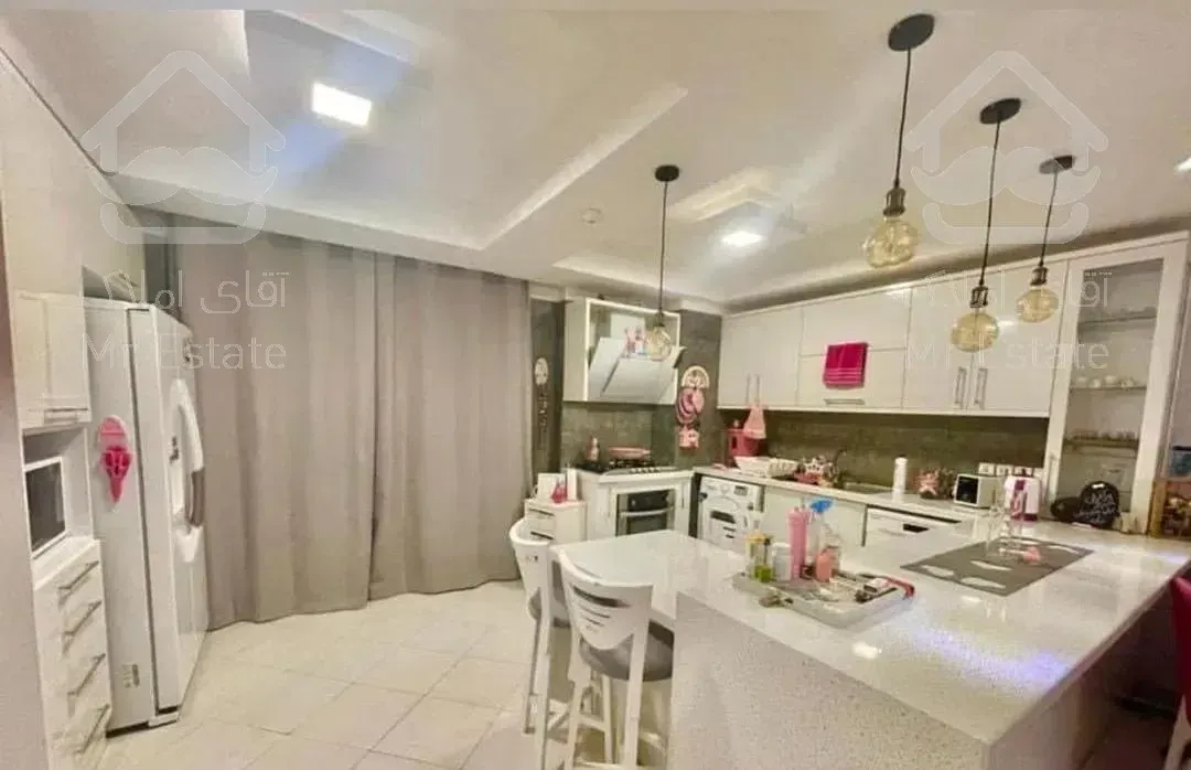 ٩٣ متر/ کوى بیمه اکباتان/ سرمایه گذارى سودمند