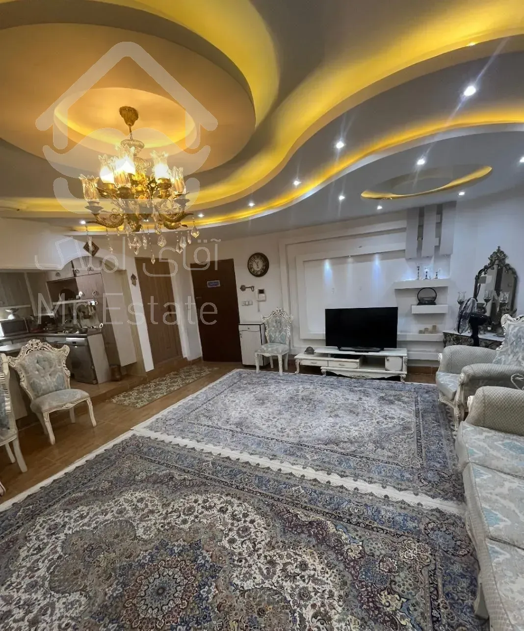 آپارتمان ۹۰متری. خوش نقشه. رجا