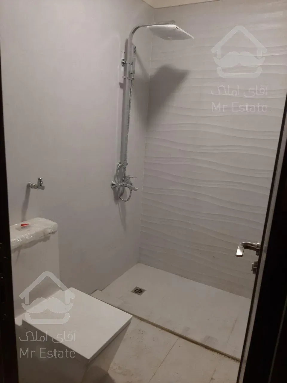 کامرانیه شمالی 187 متر