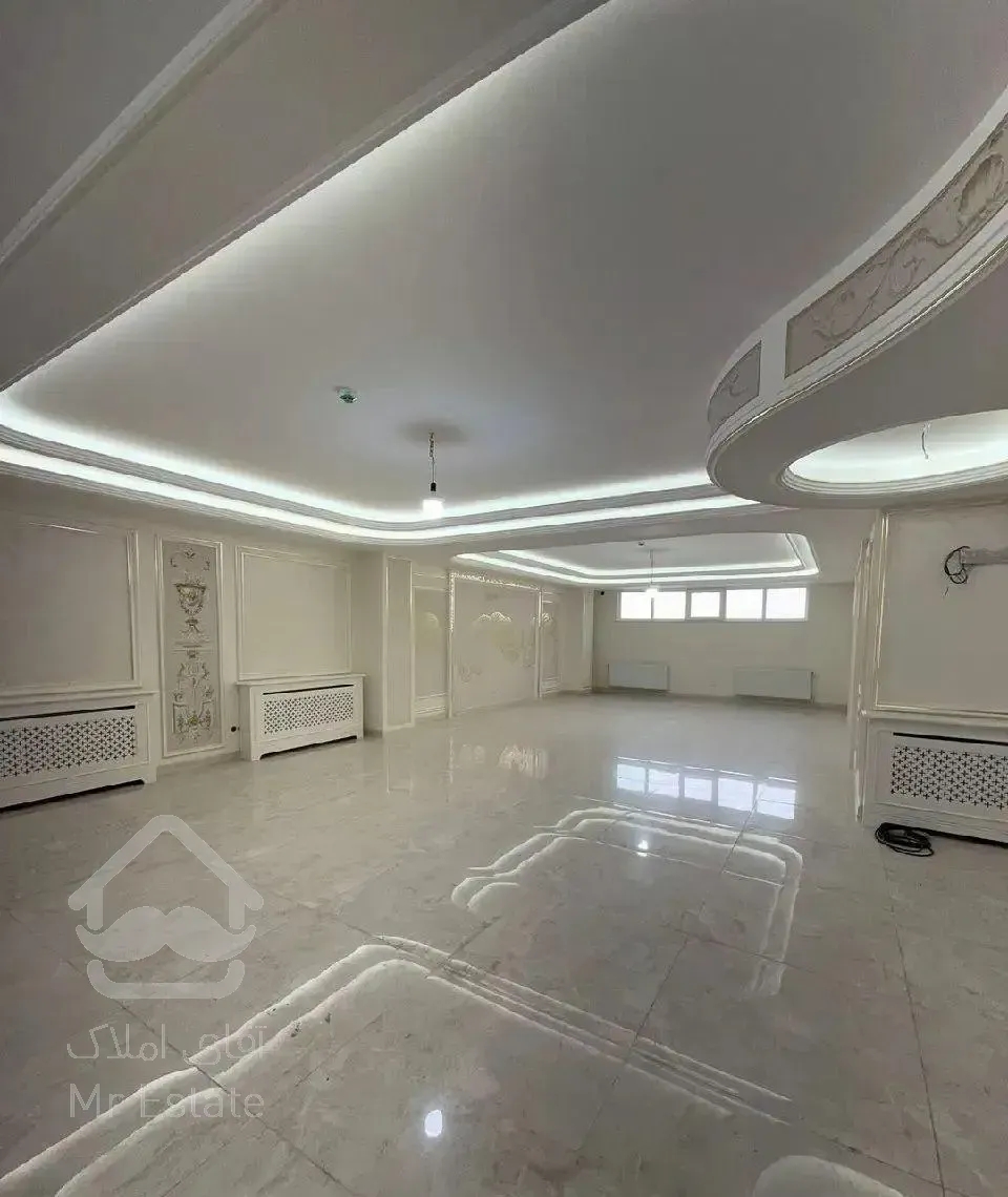 اجاره واحدی ۱۳۰ متری نوساز در امیرکبیر شرقی