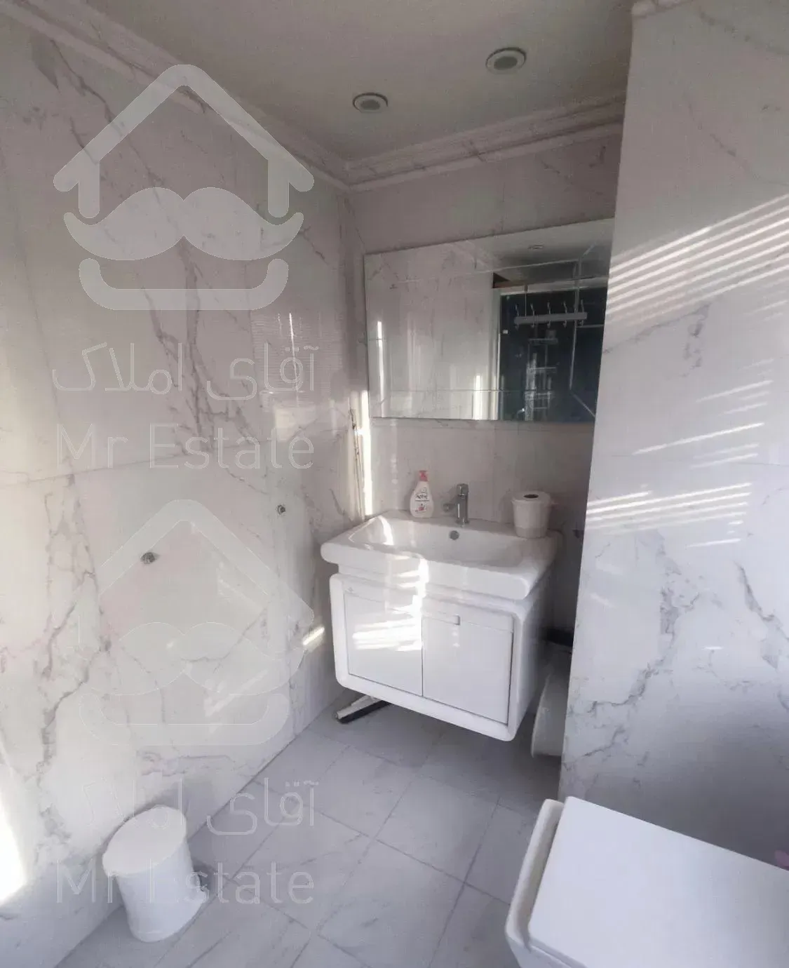 رهن و اجاره / 4 خوابه ( تراس دار ) فاز یک /188متری