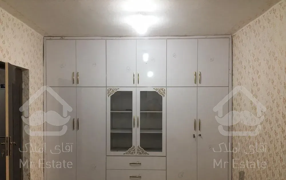 کمد دیواری و کابینت فقط پاک چوب