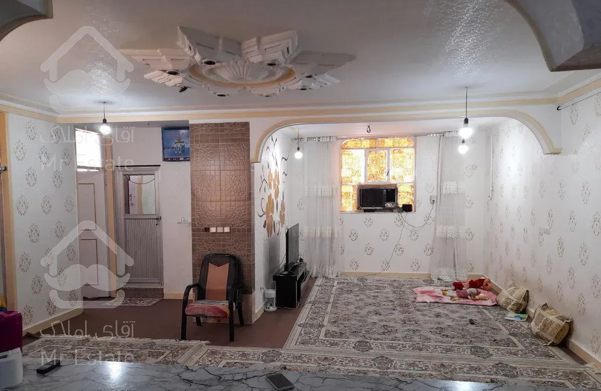 چهار واحده ۹۲ متری  پردیس ۱ خ شبنم ۸ واحد بالا