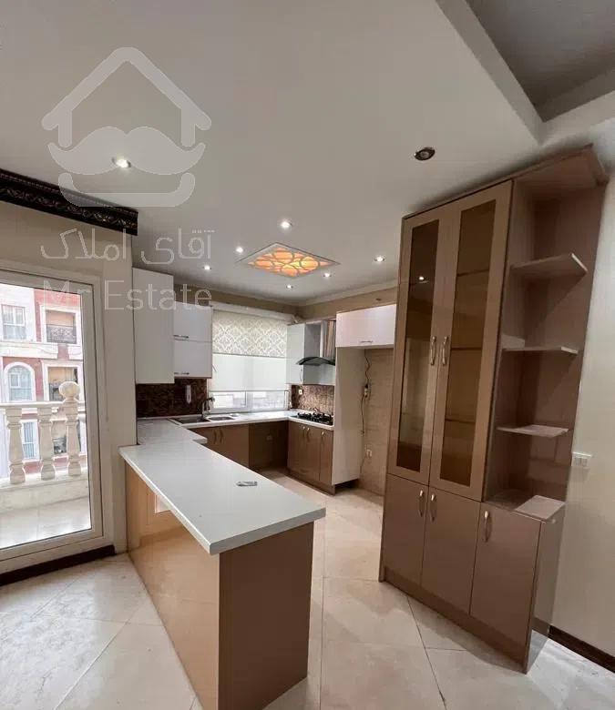 ۱۳۰ متر دوتا پارکینگ فول امکانات هشترودی