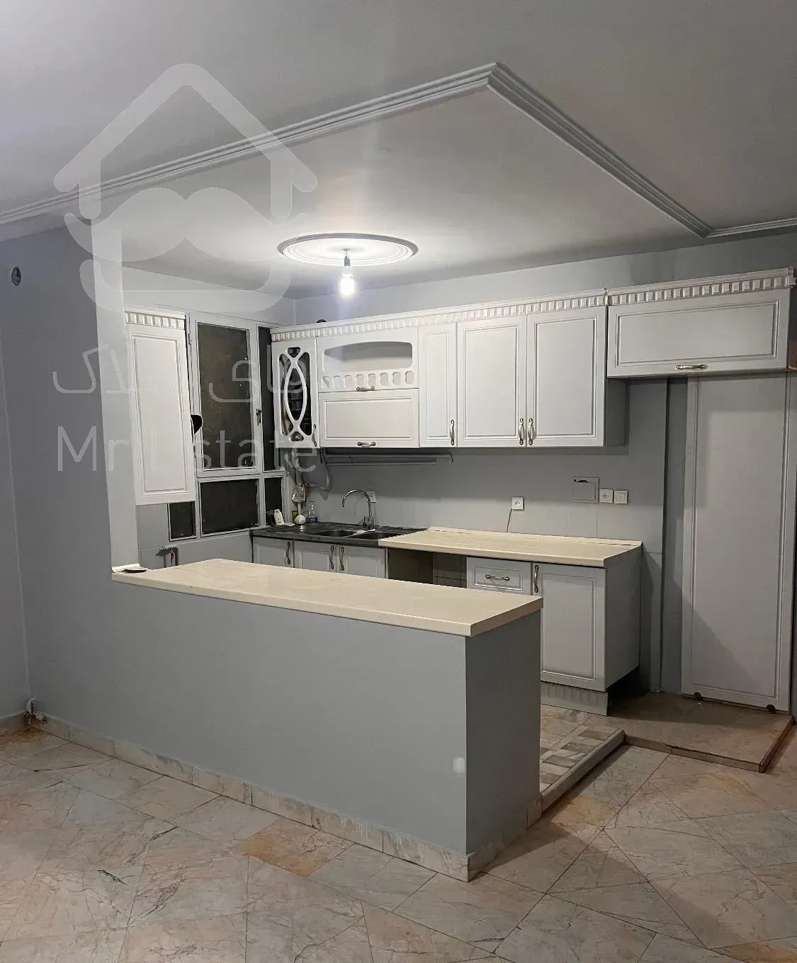 ۵۳ متر نارمک غرق نور