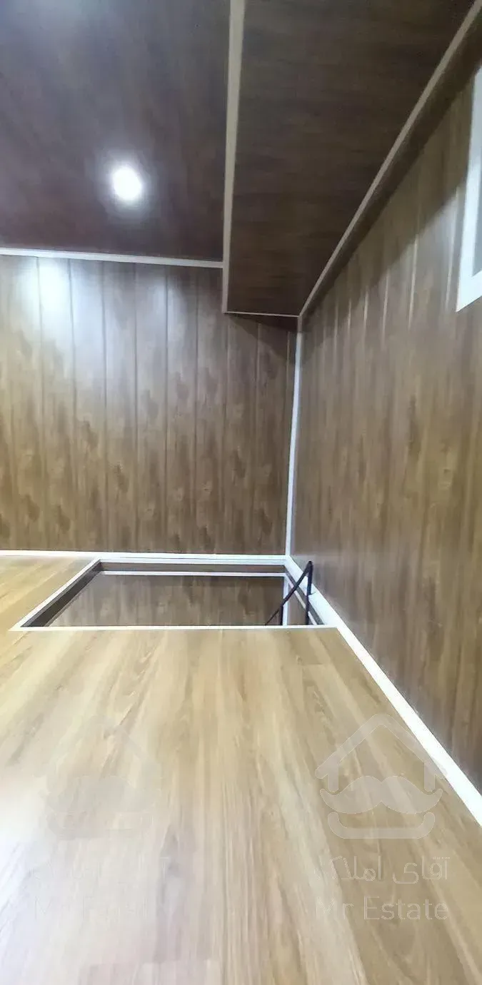 مغازه ۳۲ متر فول دیزاین