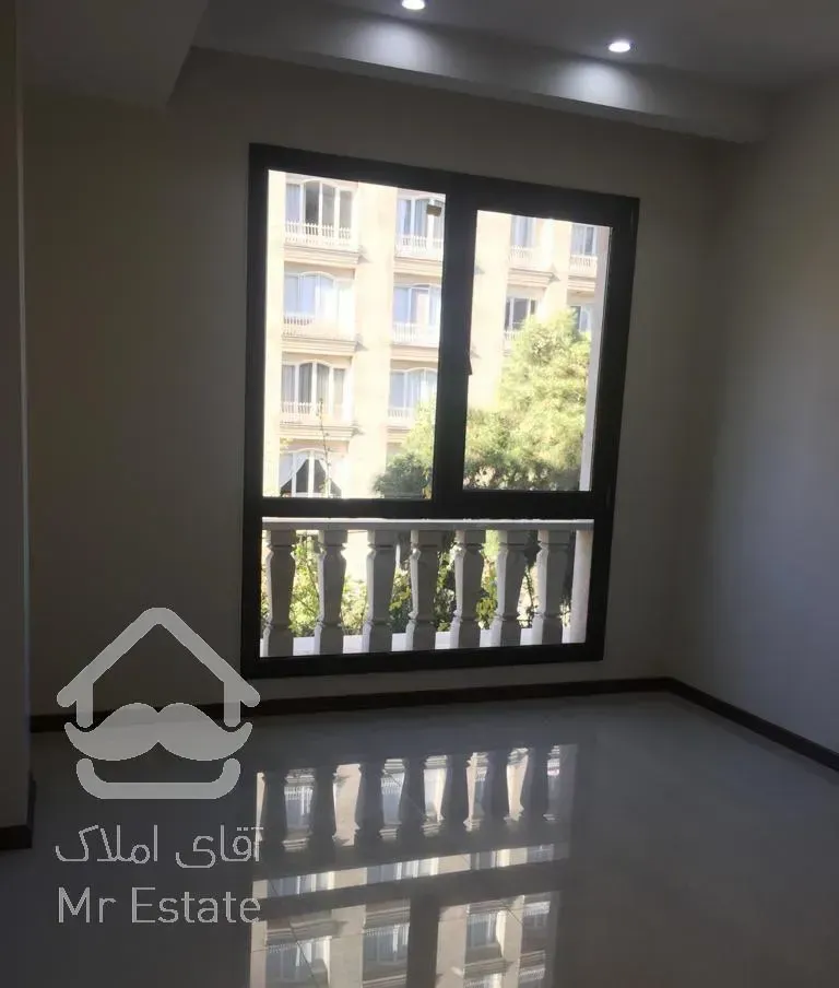 ۷۸ متر نوساز قلب ونک