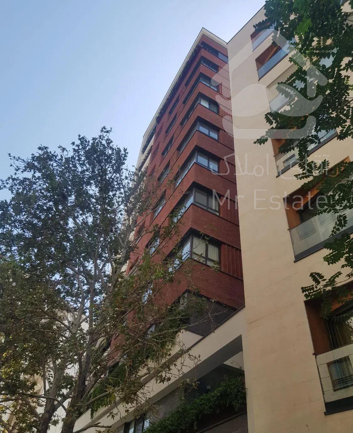 اپارتمان ۱۹۰ متر ۳ خواب  سعادت اباد