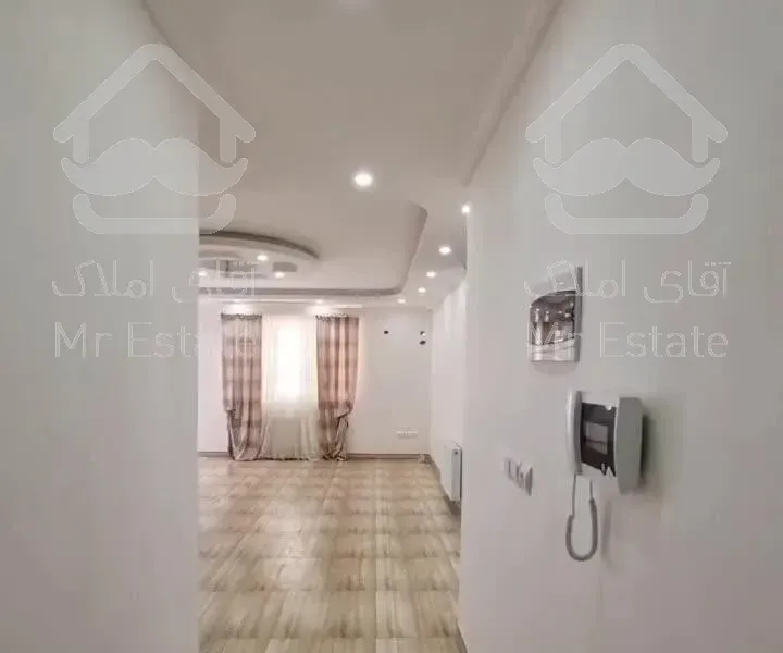 اپارتمان / 98متر / یکسال ساخت / مرکز شهر