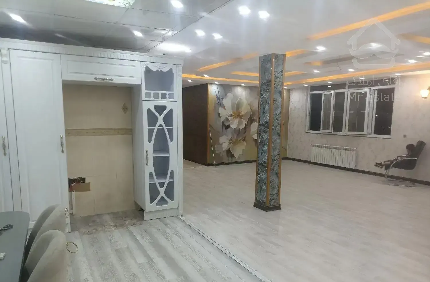 واحد فول امکانات در سعادت اباد