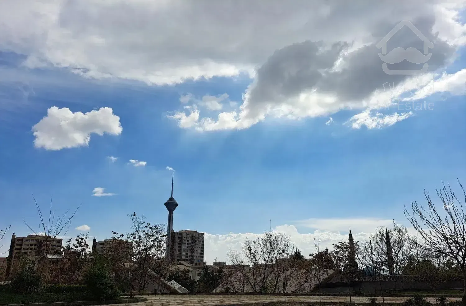 آپارتمان ۱۶۰ متری سه خواب در ایران زمین/ویو ابدی