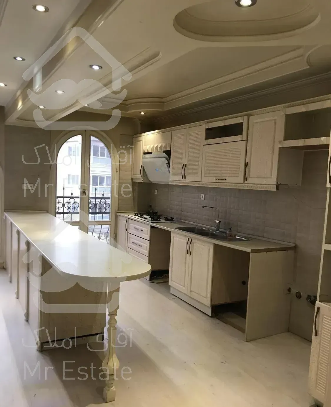 ١٦٠متر٣خوابه ٨ساله