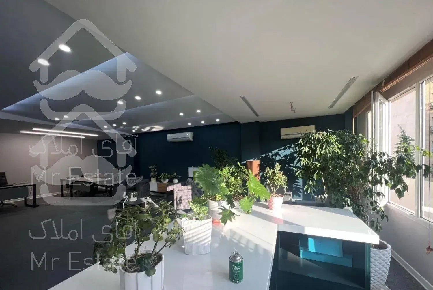 ۲۲۵ متر بر ولیعصر