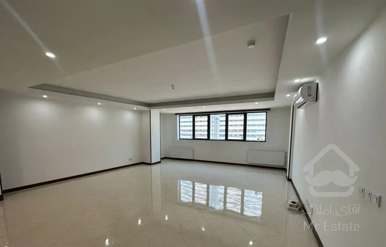 آپارتمان ۱۱۸ متری ۲ خوابه ویو کامل چیتگر