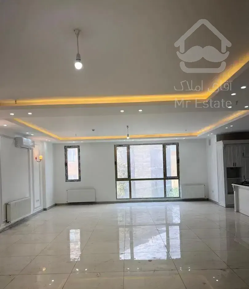 پشت حاشیه وکیل اباد / ‌۹۵ متری / فول