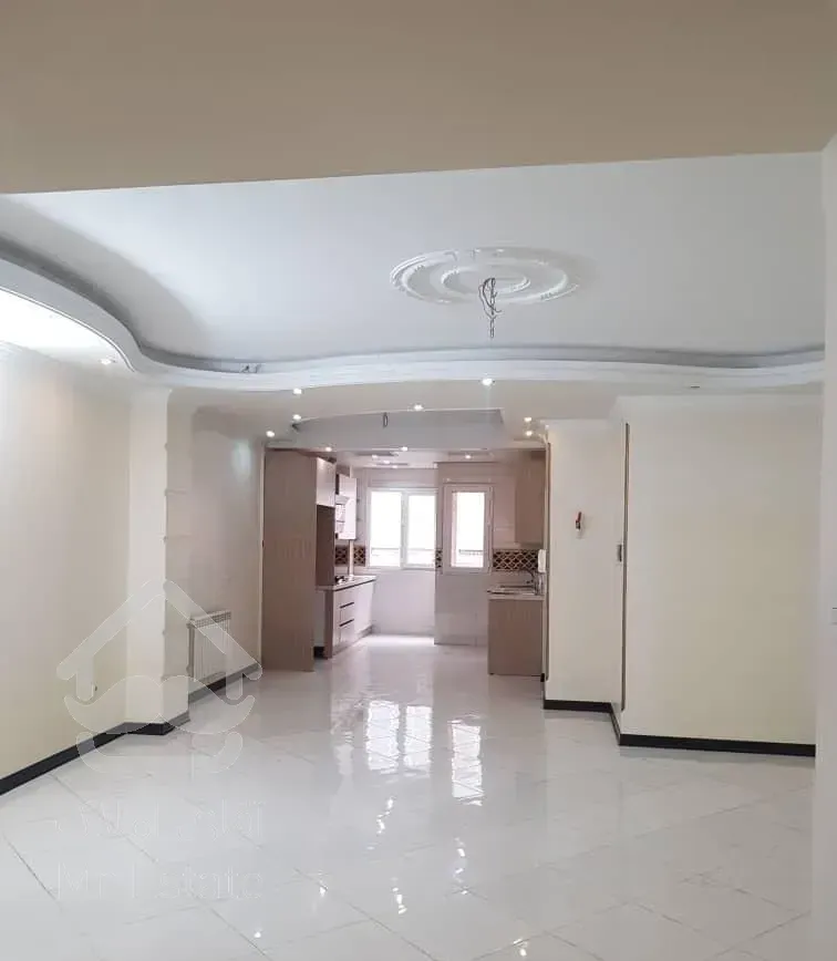 فروش آپارتمان ۹۰ متری نیرو هوایی