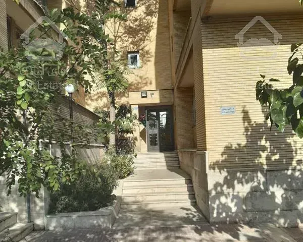 ۱۱۰ متر سه خواب/سرو /پاکنژاد