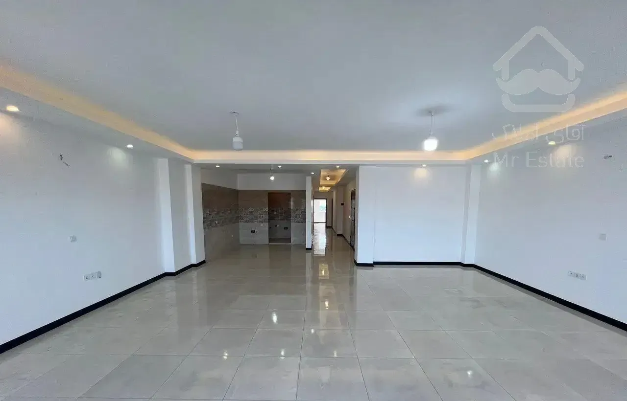 تکواحدی نزدیک ساحل دید باز تراس ۱۰ متری