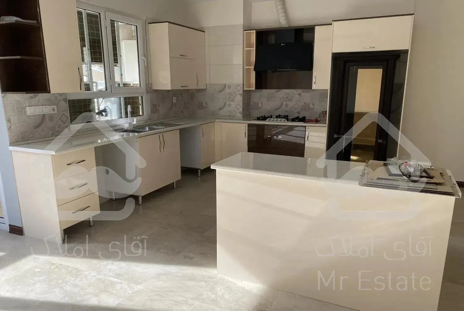 آپارتمان ۱۱۰ متری دونبش