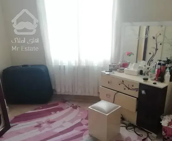 آلاله شرقی ۱۱۰متر ۳خواب تکواحد کمیاب