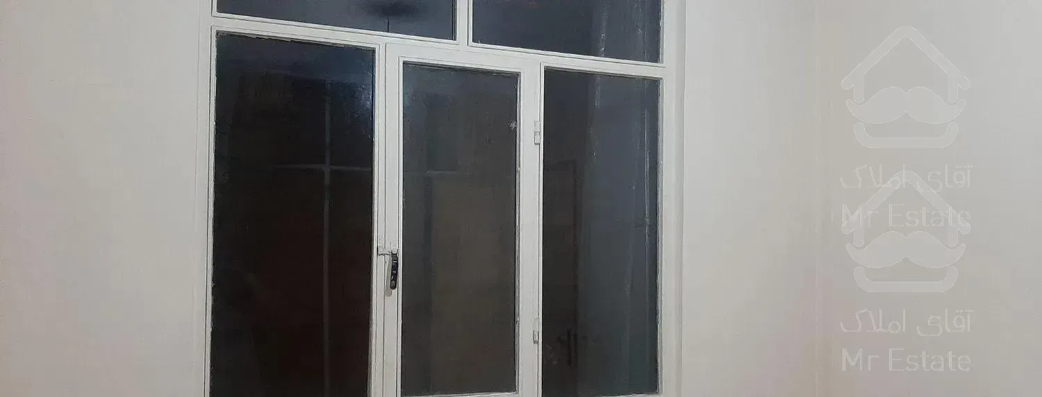 خانه در طبقه دوم فقط ز‌وج ونهایا بچه زیر دو سال