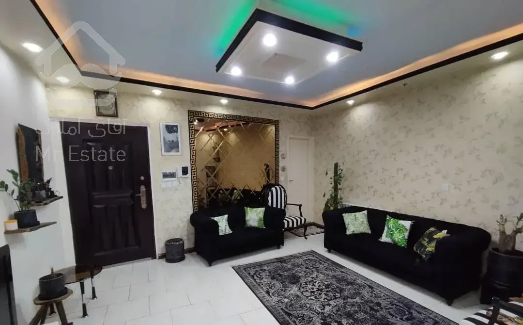 ۳۷متر طبقه دوم واقعی با پارکینگ/گلبرگ کرمان