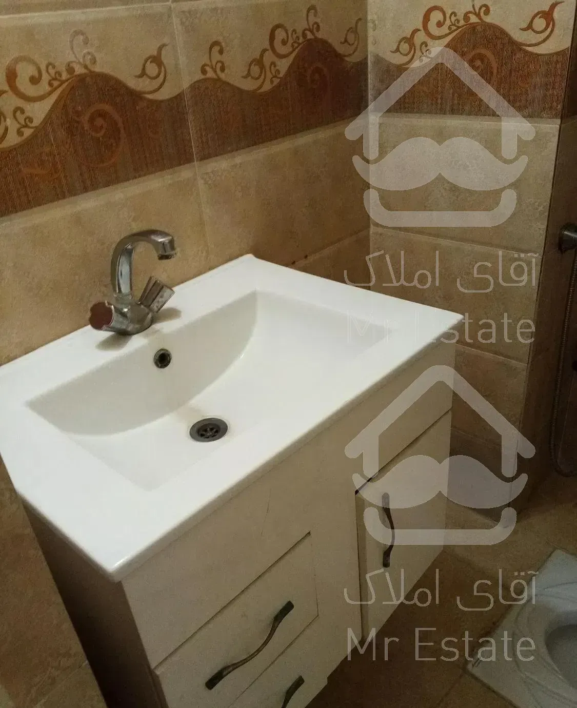 101 متری امید دژبان بازسازی شده