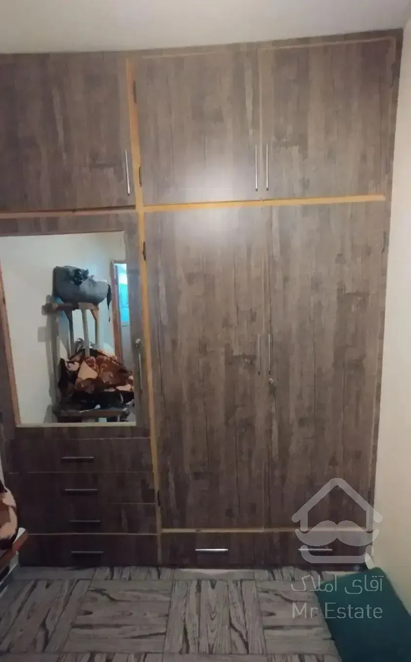 واحد۵۰ متری طبقه اول