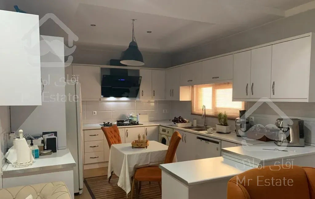 ۱۳۵ متر فاز ۳ رو به آفتاب