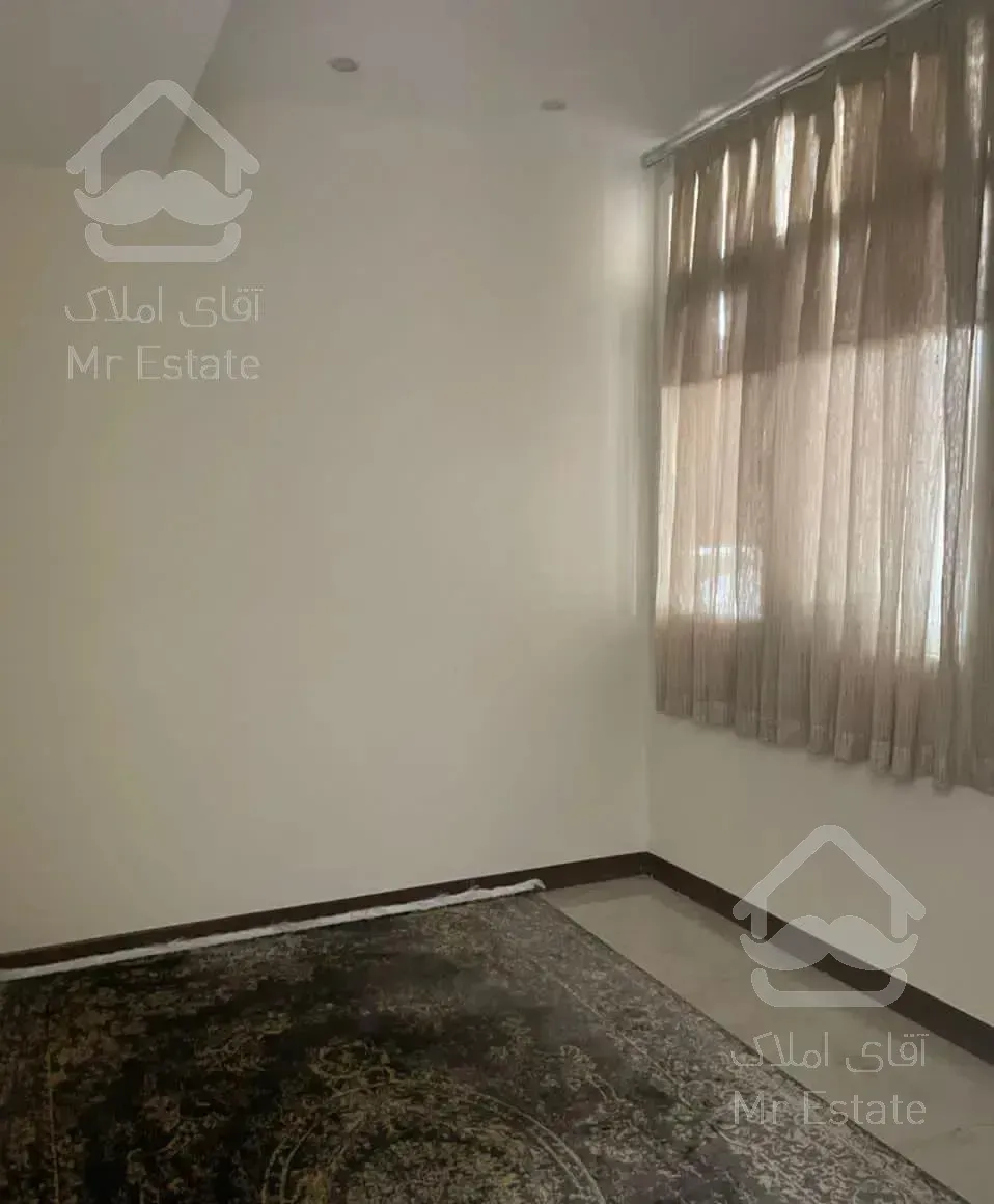 ۸۰ متری  در برج با ویوی دریاچه