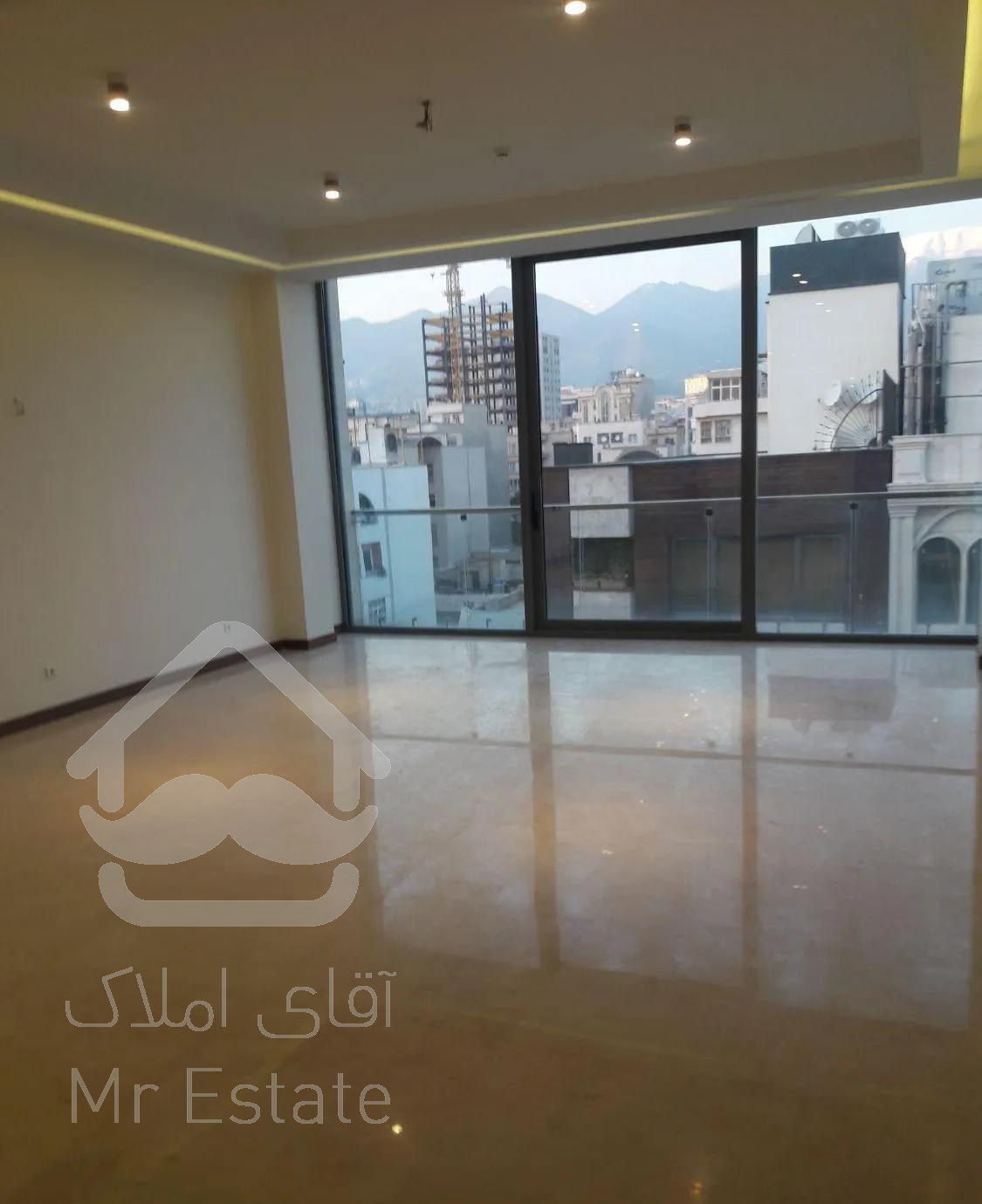 کردستان ۱۲۵ متر نوساز ((آماده فروش))