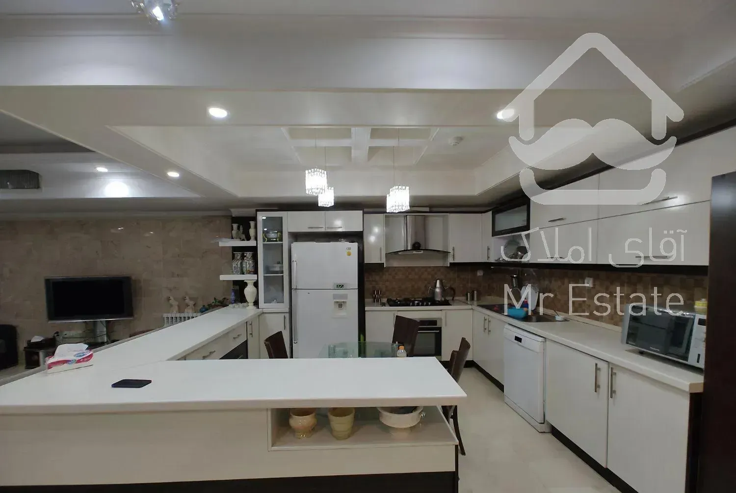 ازگل مینی سیتی سه۳خوابه ۱۴۰ متری فروشی