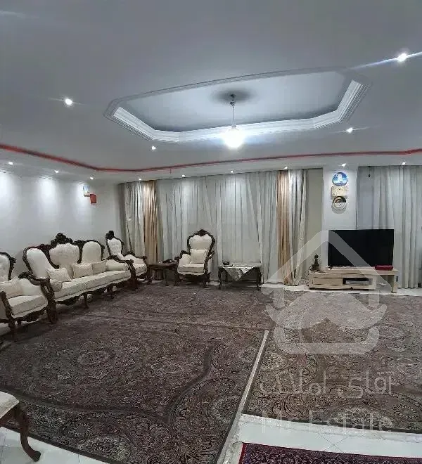 ۱۸۶ متر . ۳ خواب .  تک واحدی