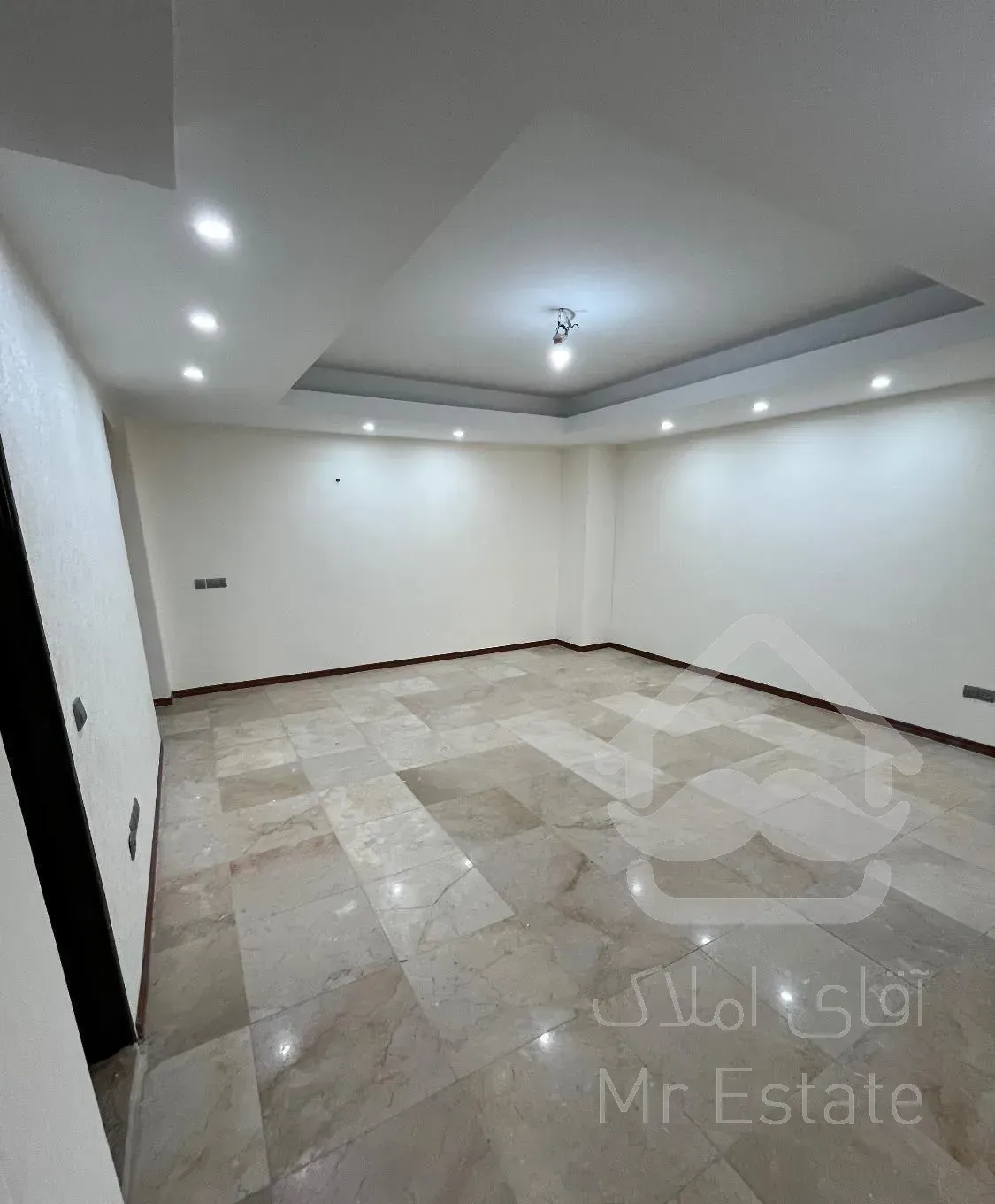 آپارتمان ۶۲ متری  ویو دار قلب اندرزگو