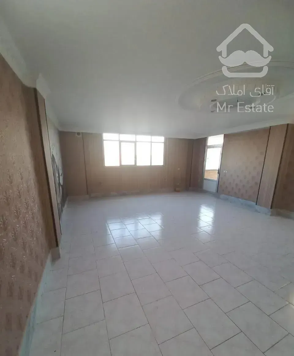 آپارتمان ۱۲۰ متری مجتمع کم واحدی سپاهانشهر