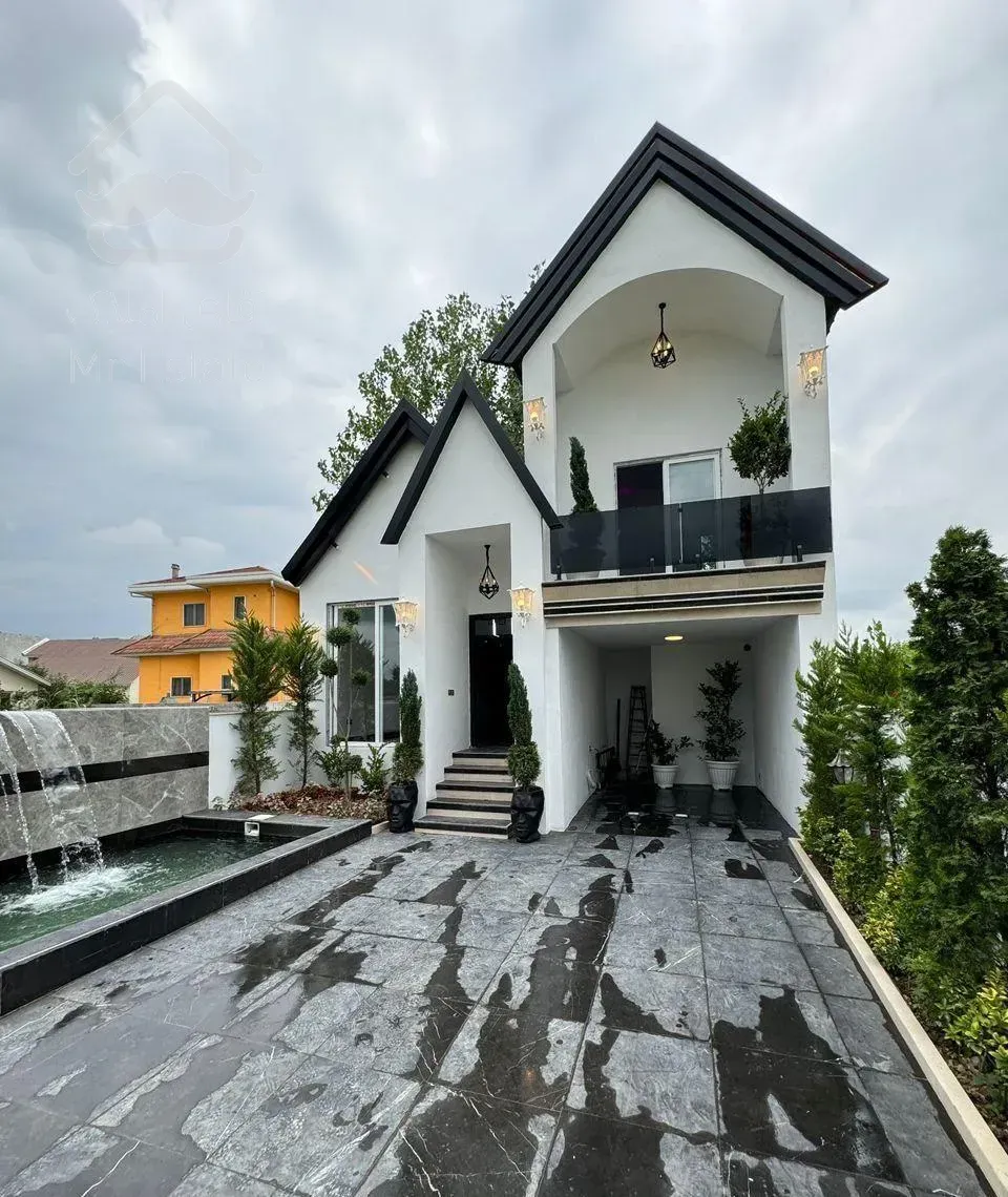 باغچه‌ویلای نمارومی استخردار/ روف‌گاردن آپادانا