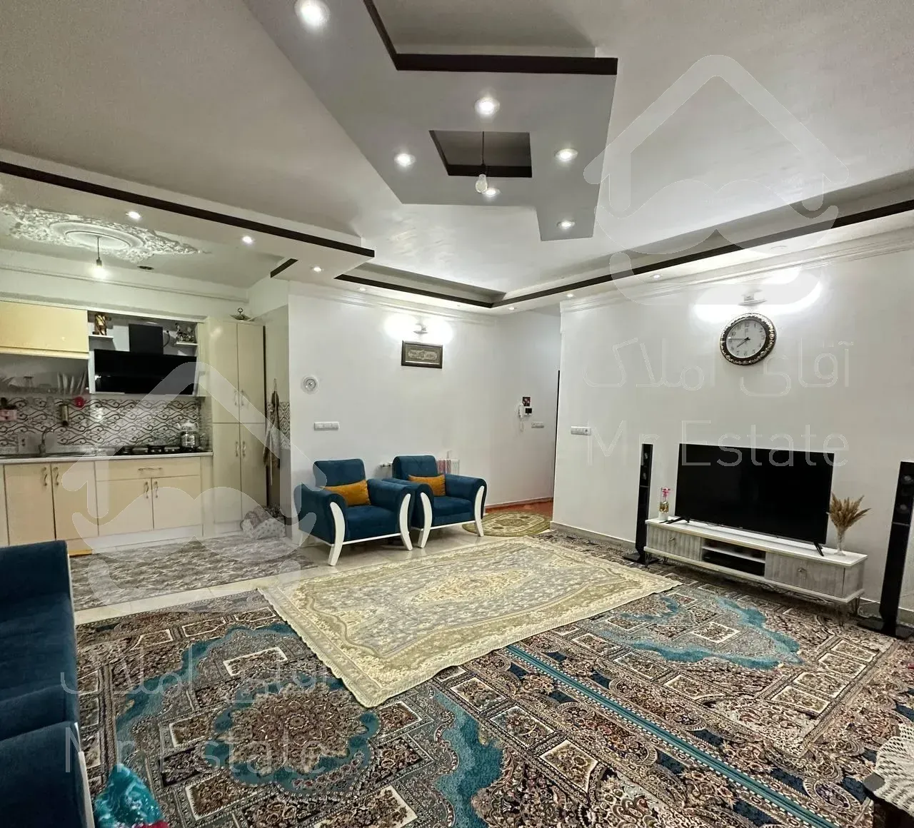 فروش طبقه مستقل دو خواب خیابان رجایی