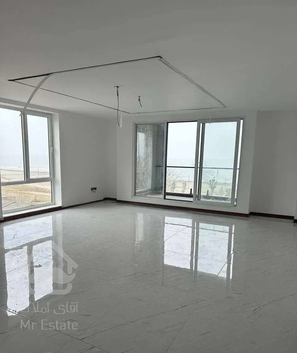 واحد ۱۵۵ متری ساحلی با ویو کامل دریا در رویان