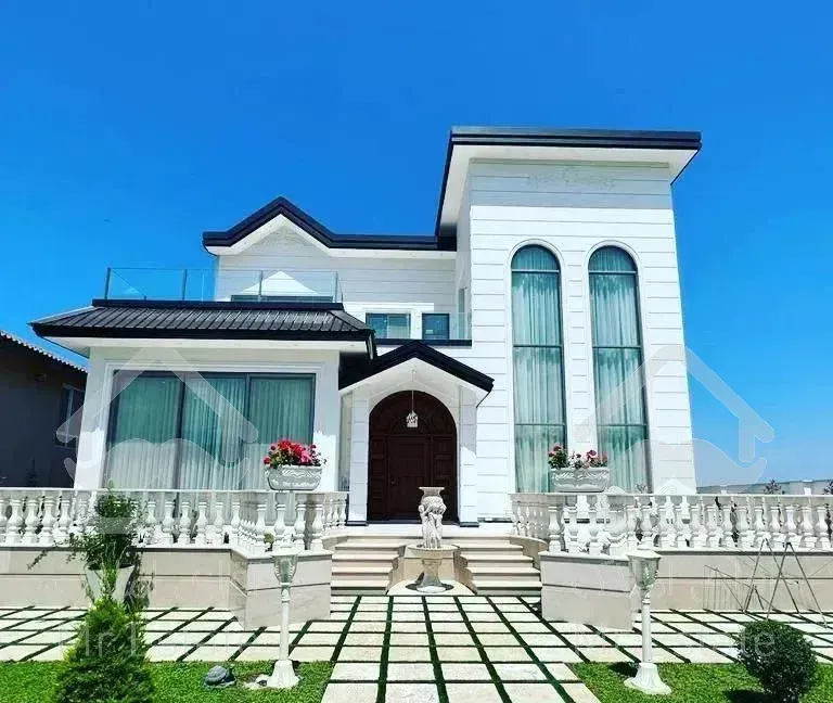 ویلا باغ۱۰۰۰متری  رویان