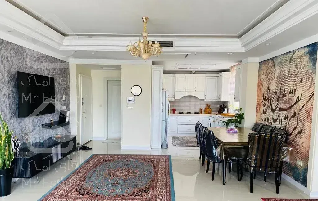 میرداماد میدان مادر ۱۱۰ متر ۵ ساله  غرق در نور